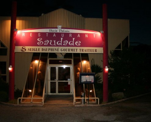 Restaurant SAUDADE à Bourgoin Jailleu